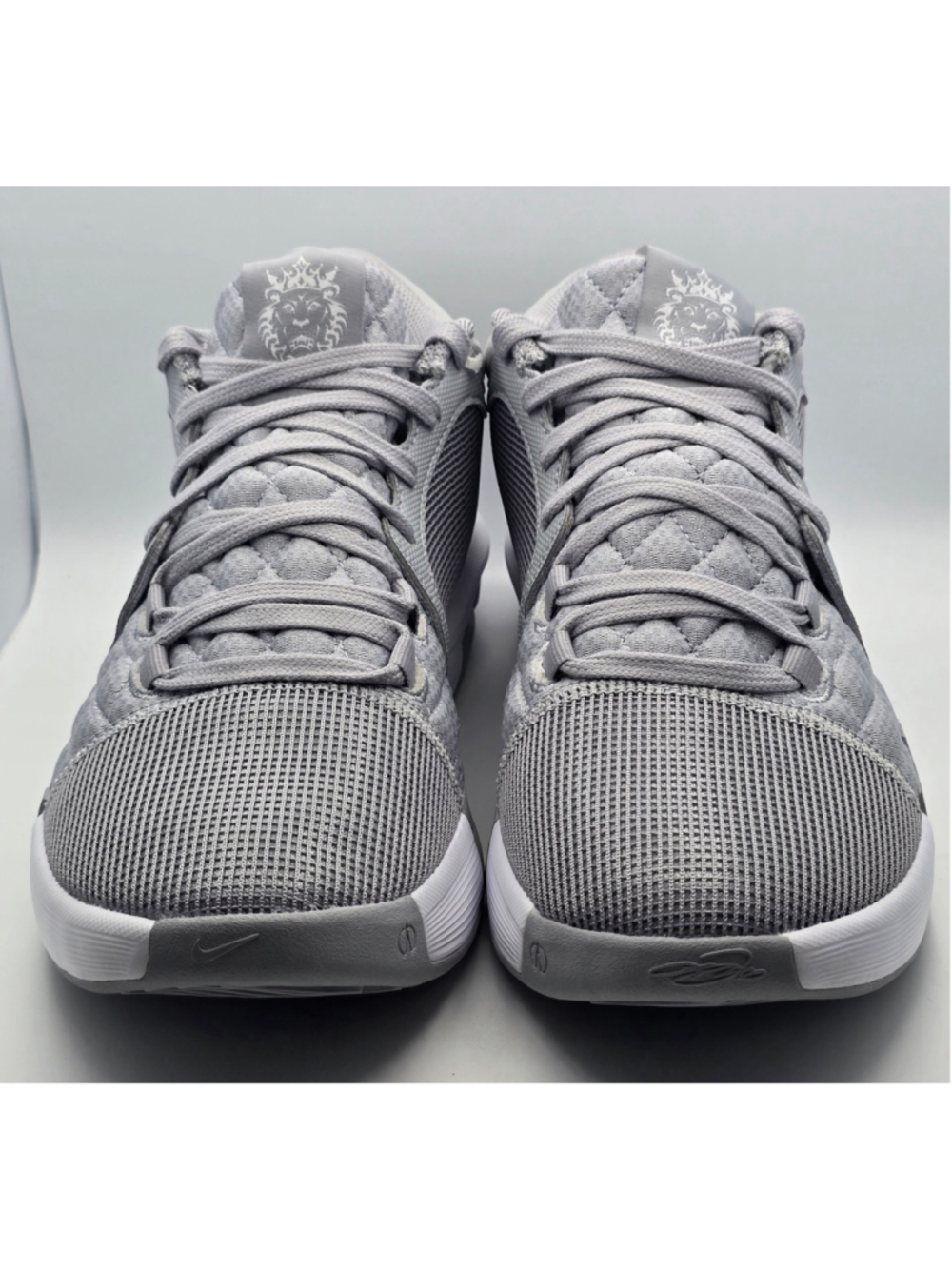 Men's Nike LeBron Witness VIII TB Athletic Shoes in Grey and White Men's 7 - Picture 2 of 10